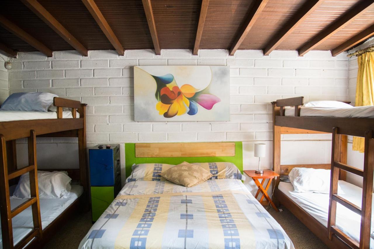 Hostal Spring *