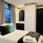 Casa Santafe - Coliving Hotel