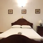 Casa Rosales