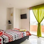 Large 3 Bedroom Condo Near Poblado W Free Parking