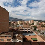 Large 3 Bedroom Condo Near Poblado W Free Parking