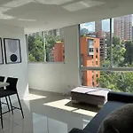 Lujoso Apto En El Poblado-Panoramica De La Ciudad! 1305