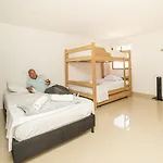 Tu Refugio Acogedor En El Corazon De Medellin Hab Privada A