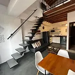 Edificio Santo Tomas By Morada Bros.