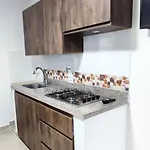 Casa Estadio Medellin! Apartamentos Renovados Cerca Al Estadio Atanasio Girardot