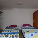 Casa De Alojamiento Las Guacamayas Medellin
