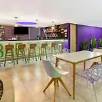 La Quinta by Wyndham Medellin