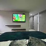 Apto 4 Habitaciones Privadas 6 Camas, Cerca A Todo
