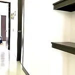 Apartamento Moderno En Conquistadores, Excelente Ubicacion