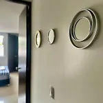 Apartamento Moderno En Conquistadores, Excelente Ubicacion
