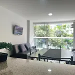 Apartamento Moderno En Conquistadores, Excelente Ubicacion