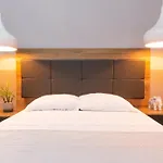 Apartamento De 3 Hab En Medellin, Zona Turistica