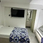 Hotel Ayenda Urbano 70