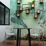 Parceros House