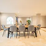 Provenza Lux Apartment L Guest Friendly L Fast Wifi L 9 Guest