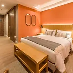 Elegant Space In El Tesoro Recharge In Comfort 308