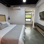 Akela Park Hotel