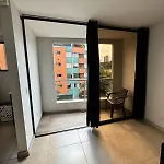 Apartment In Laureles Two Blocks From 70