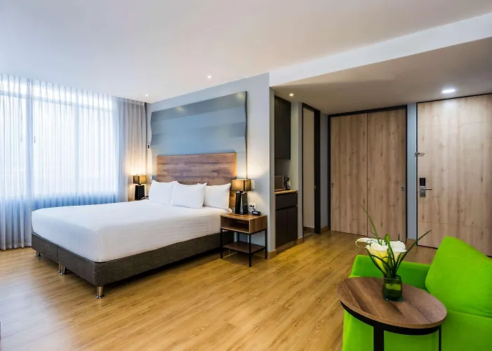 La Quinta by Wyndham Medellin