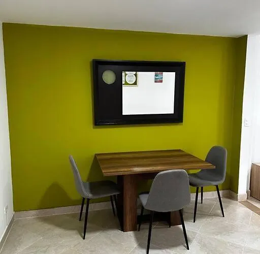 Precioso Apartaestudio En Laureles