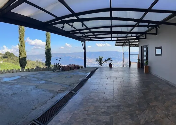 Finca La Pergola, En Medellin San Cristobal