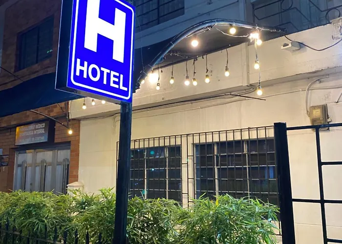 Royal House Hotel