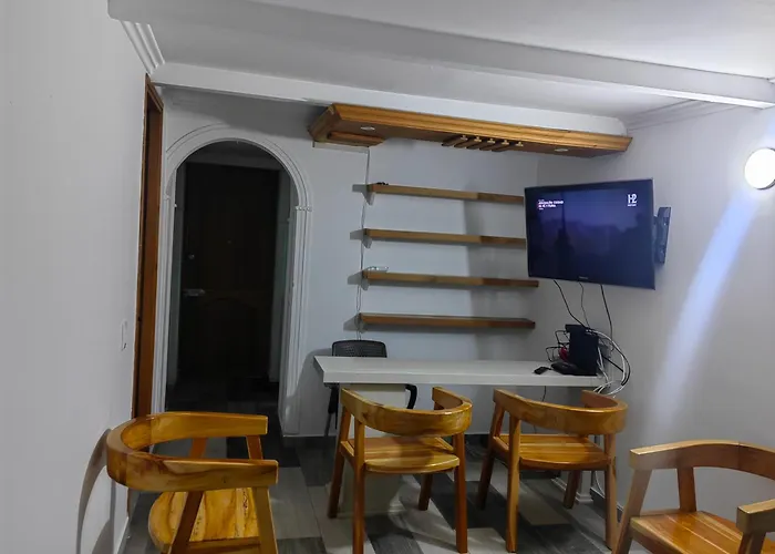 Apartamento Cerca A La Estacion Hospital