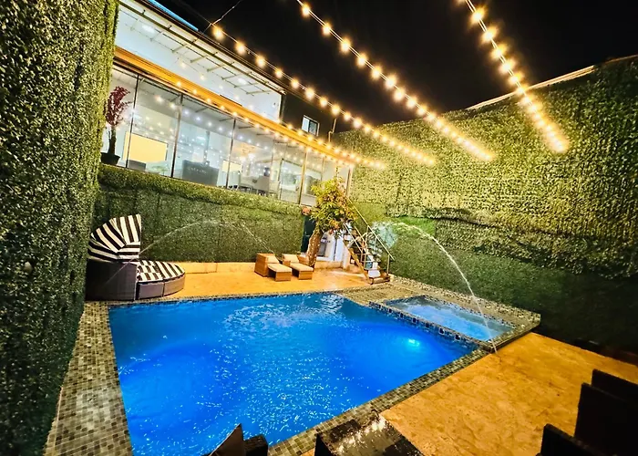 Mansion Parque Lleras Poblado Medellin