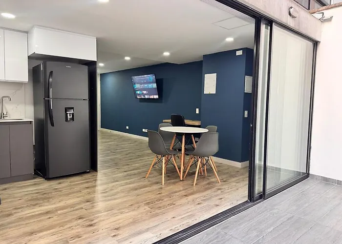 Terraza Privada En Laureles Con Aire Acondicionado
