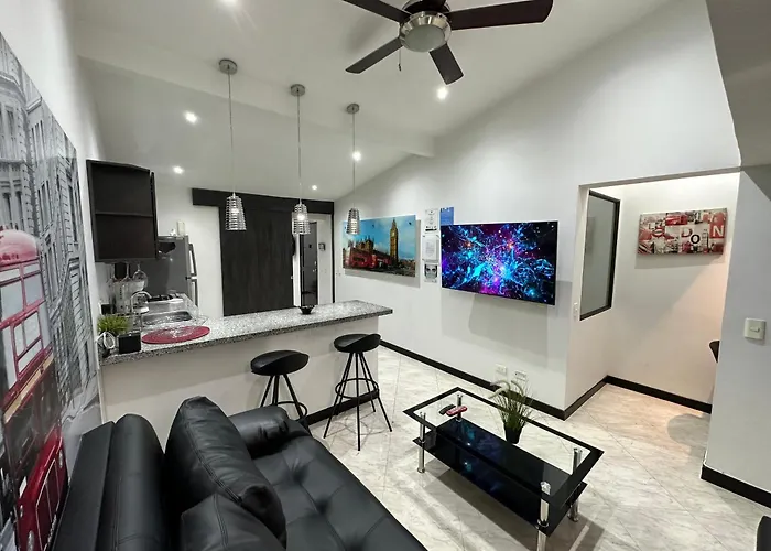 London Suites, By Poblado Suites