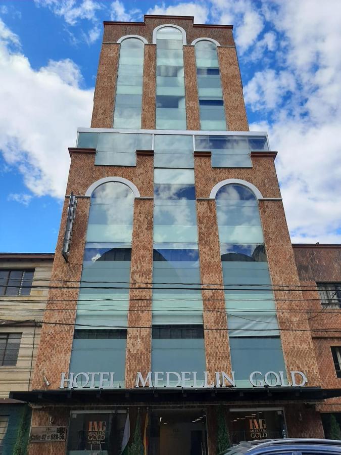 Gold Hotel
