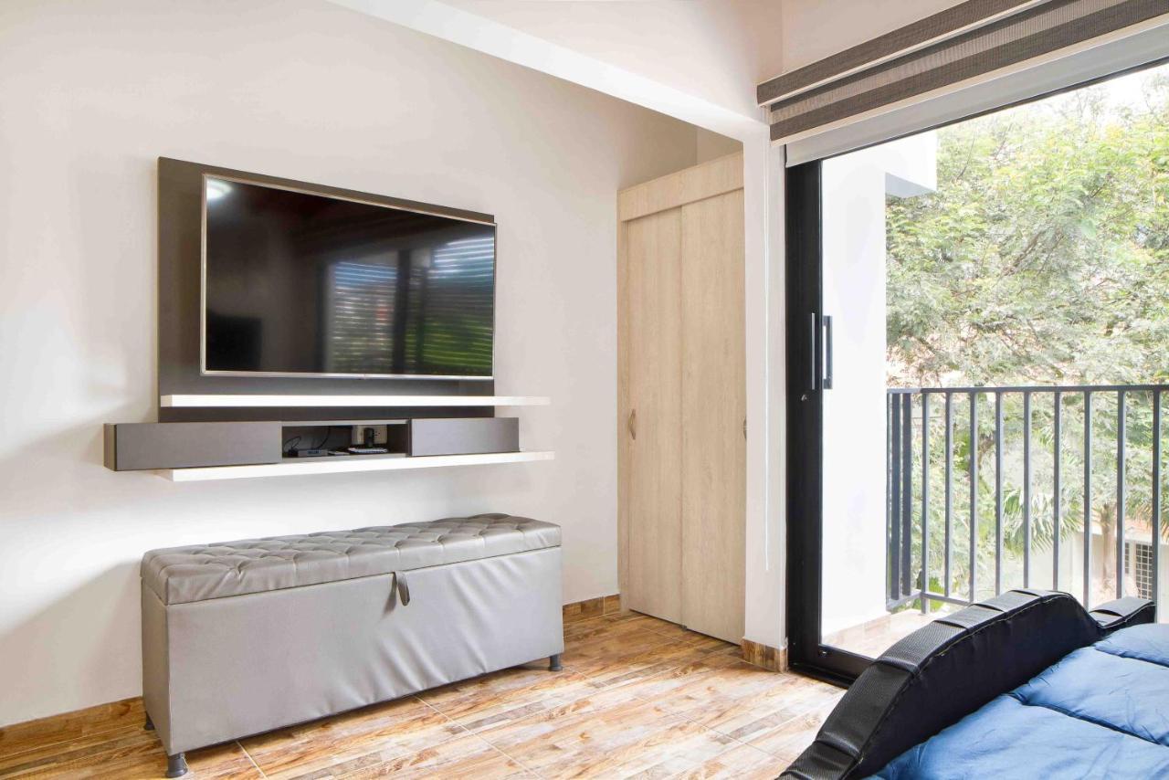 Miracle Aparthotel Medellin