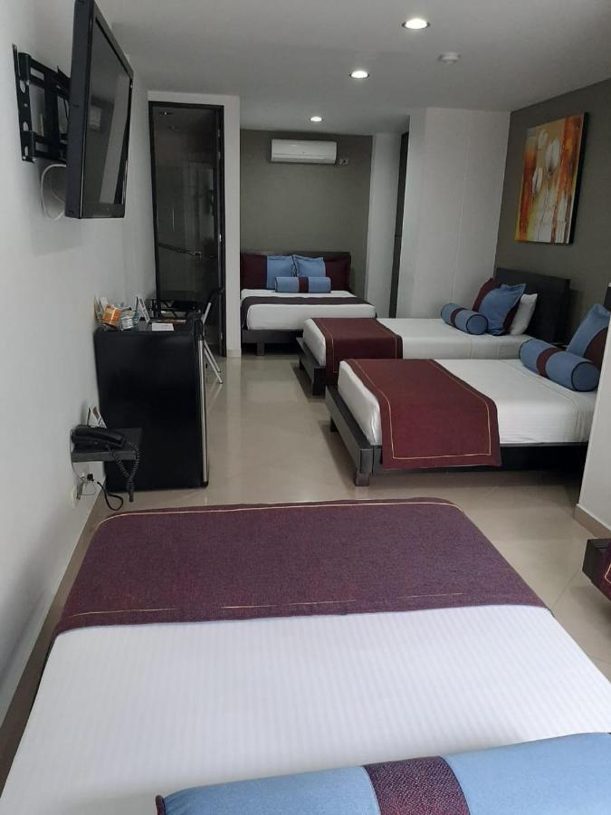 Gold 3* Medellín
