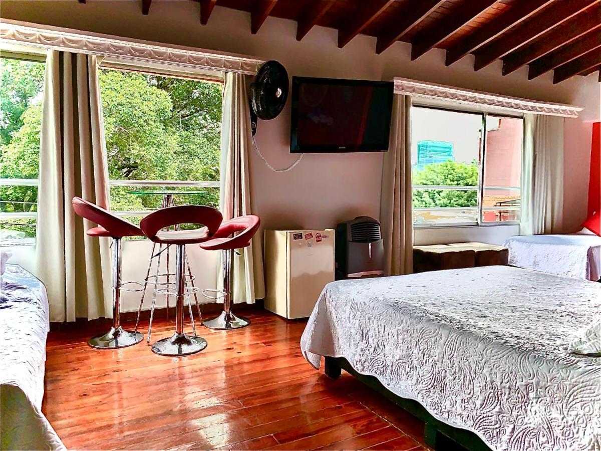 Lleras Premium #1 3* Medellín