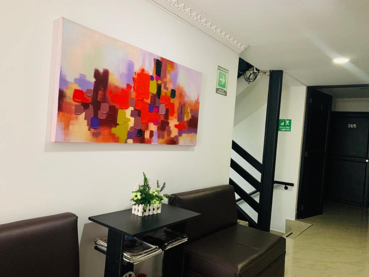 Lleras Premium #1 Hotel