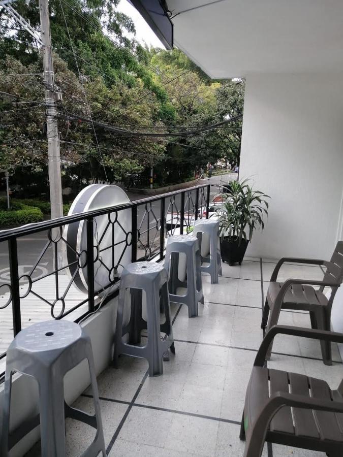 SpaceCap Medellin Hotel cápsula *