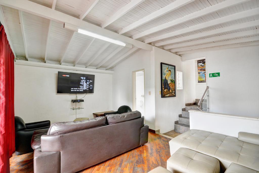 Hostal Black Sheep (adults Only) *