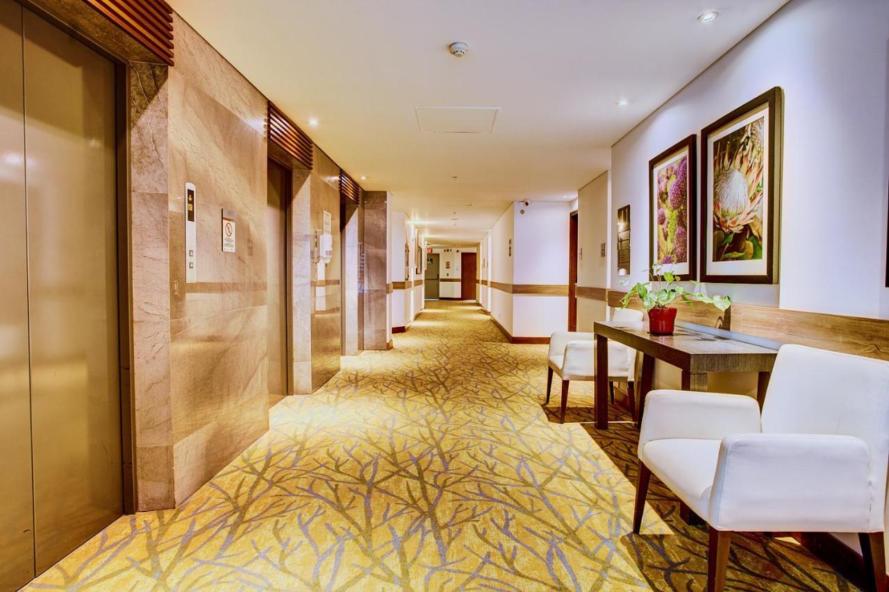 San Fernando Plaza 5*