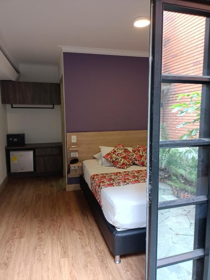 Poma Rosa Hotel 4*