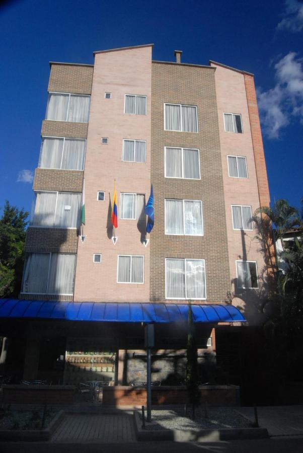 Apartahotel Montes
