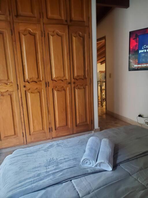 Сasa de vacaciones Private House 3bdr Private Entrance Garage 6 People Medellín