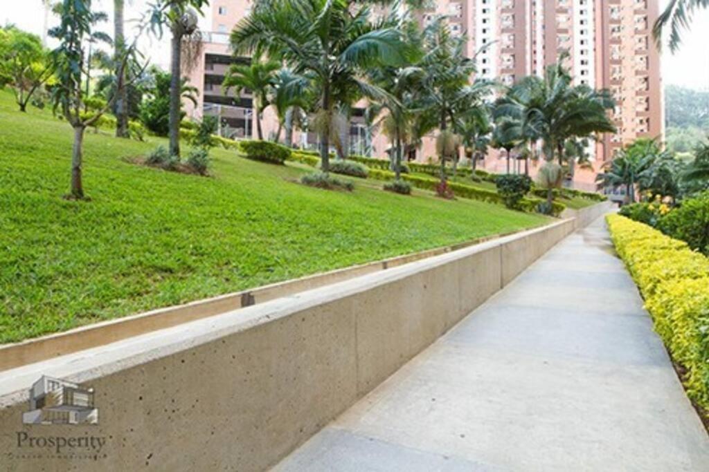 Comodo Apartamento Cerca Al Poblado *