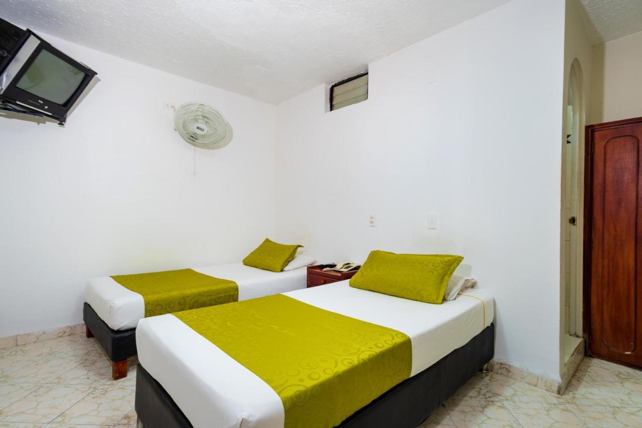 Ayenda 1234 Imperio 70 Hotel