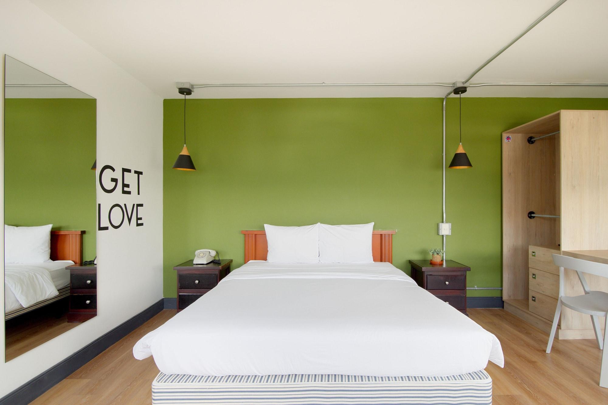 Selina Hotel