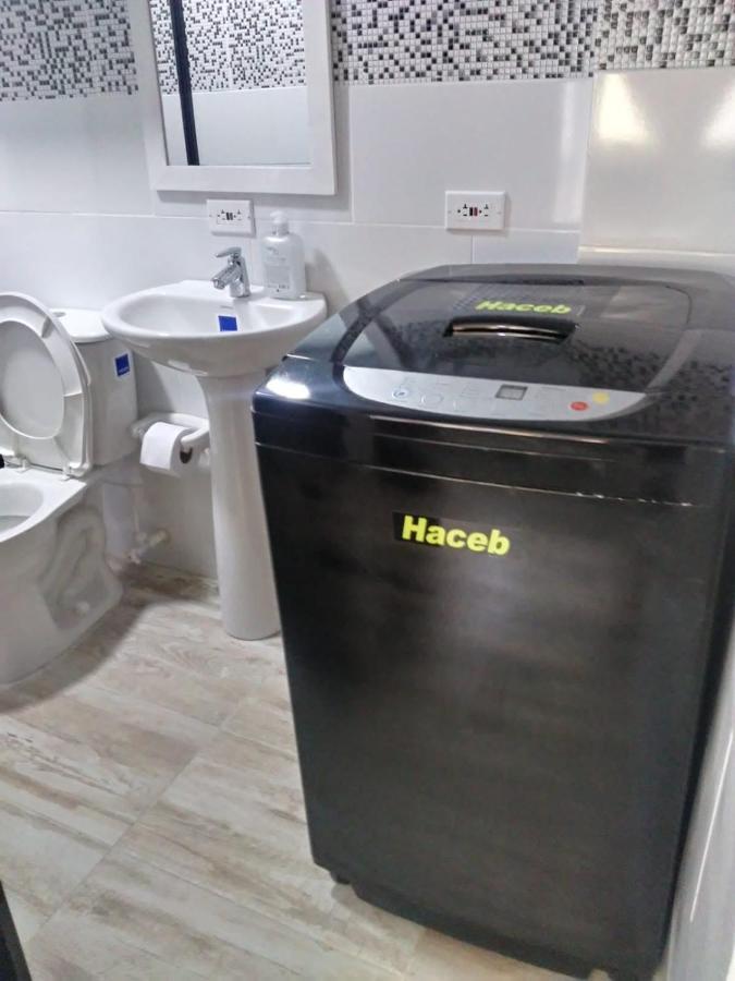 Apartamento Aparta Estudios Michelle En Robledo A 20 Minutos Del Centro Al Lado De La Universidad Esumer, Imprescindible El Pago De La Primer Noche Medellín