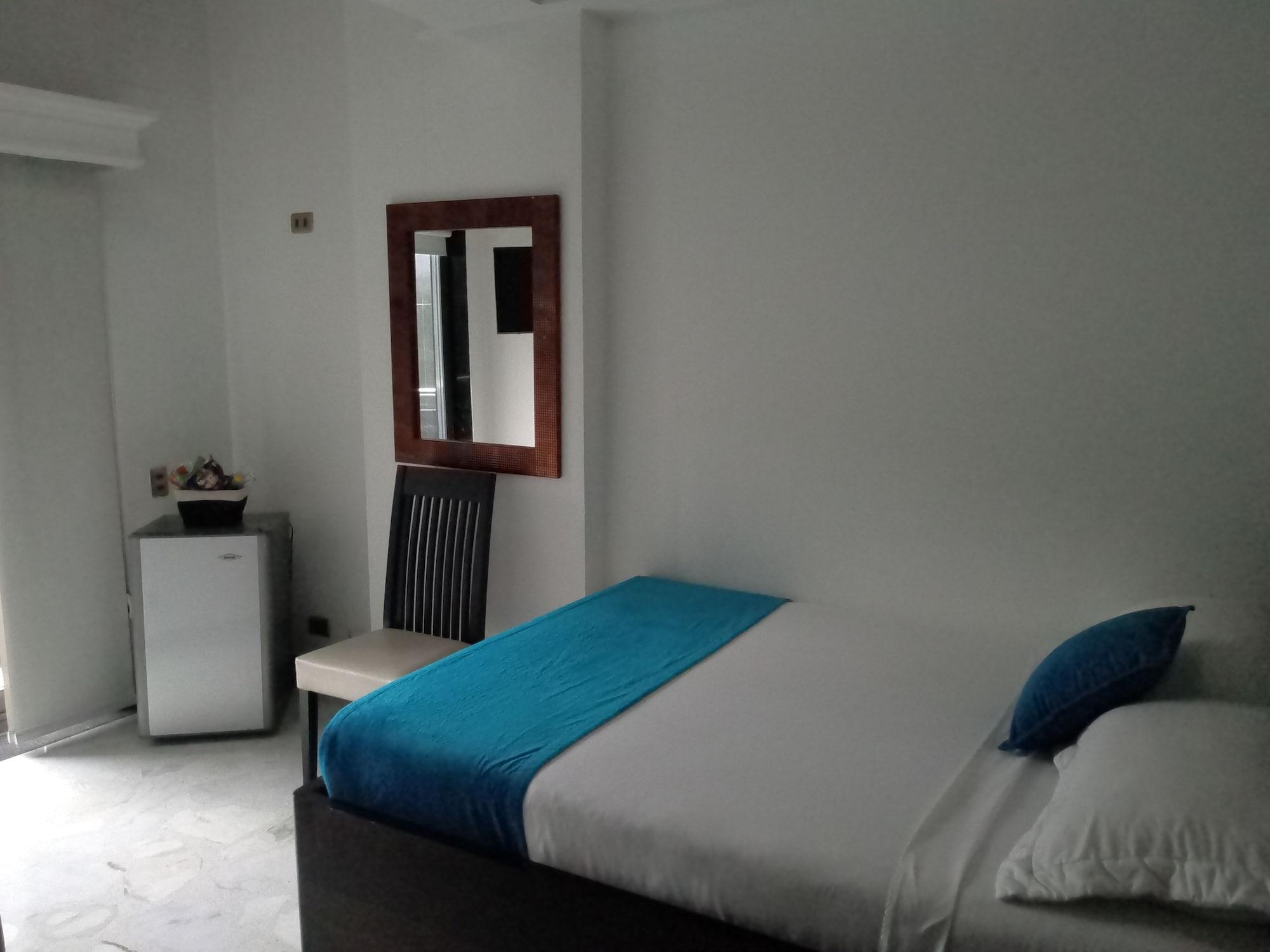 Calasanz Real Hotel 3*