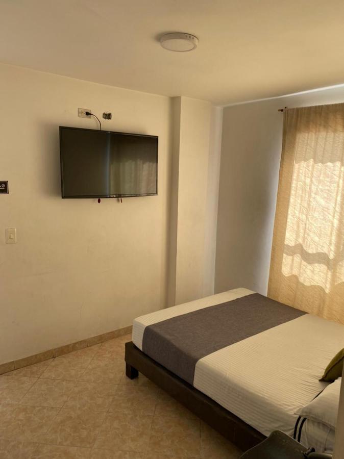 Hotel Gran Imperio 3*