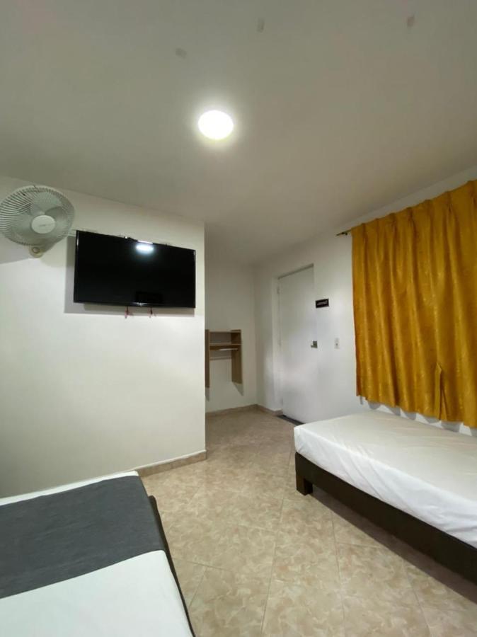 Hotel Gran Imperio 3*