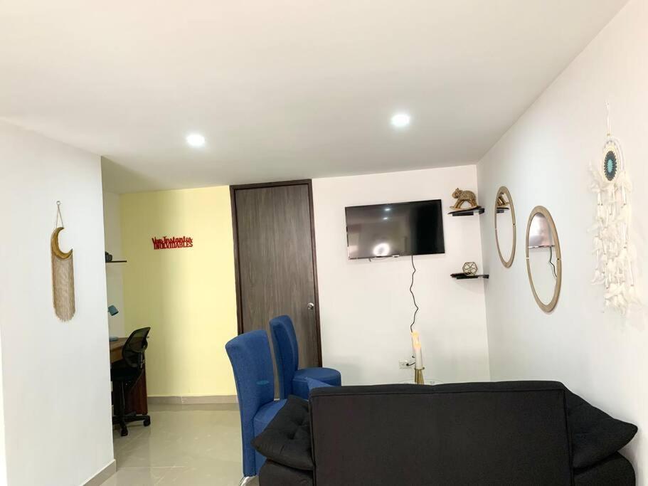 Apartamento Large 3 Bedroom Near Poblado W Free Parking