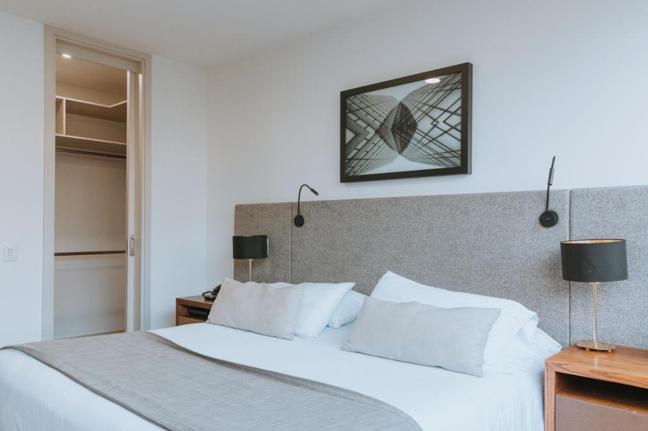 Travelers Urban Hotel
